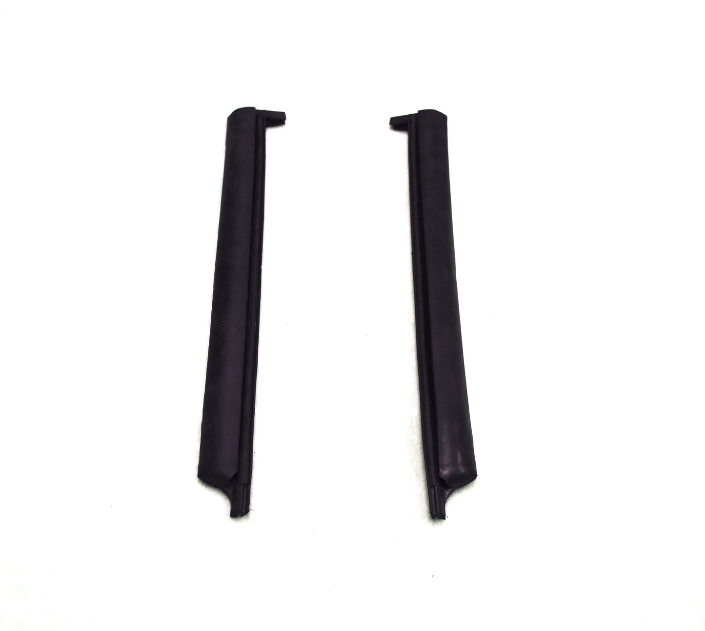 KF1033 Ford 1983-1993 Mustang Quarter Window Weatherstrip Kit